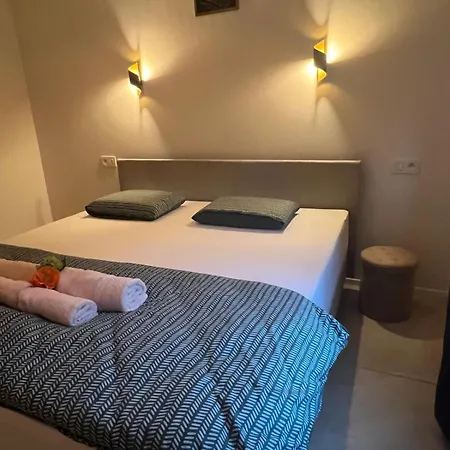 Ereva Seaside Cosy 1 Bedroom With Garden Apartment Ostend