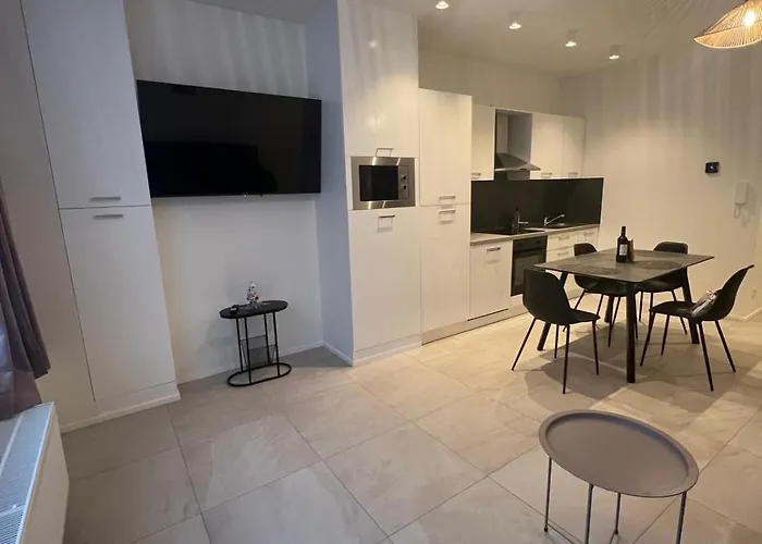 Ereva Seaside Cosy 1 Bedroom With Garden Ostende