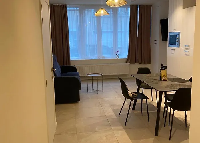 Daire Ereva Seaside Cosy 1 Bedroom With Garden *