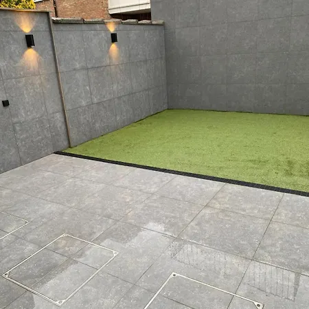 Апартаменты Ereva Seaside Cosy 1 Bedroom With Garden