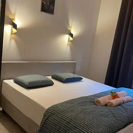 Ereva Seaside Cosy 1 Bedroom With Garden Апартаменты Остенде