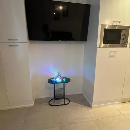 Ereva Seaside Cosy 1 Bedroom With Garden Apartment